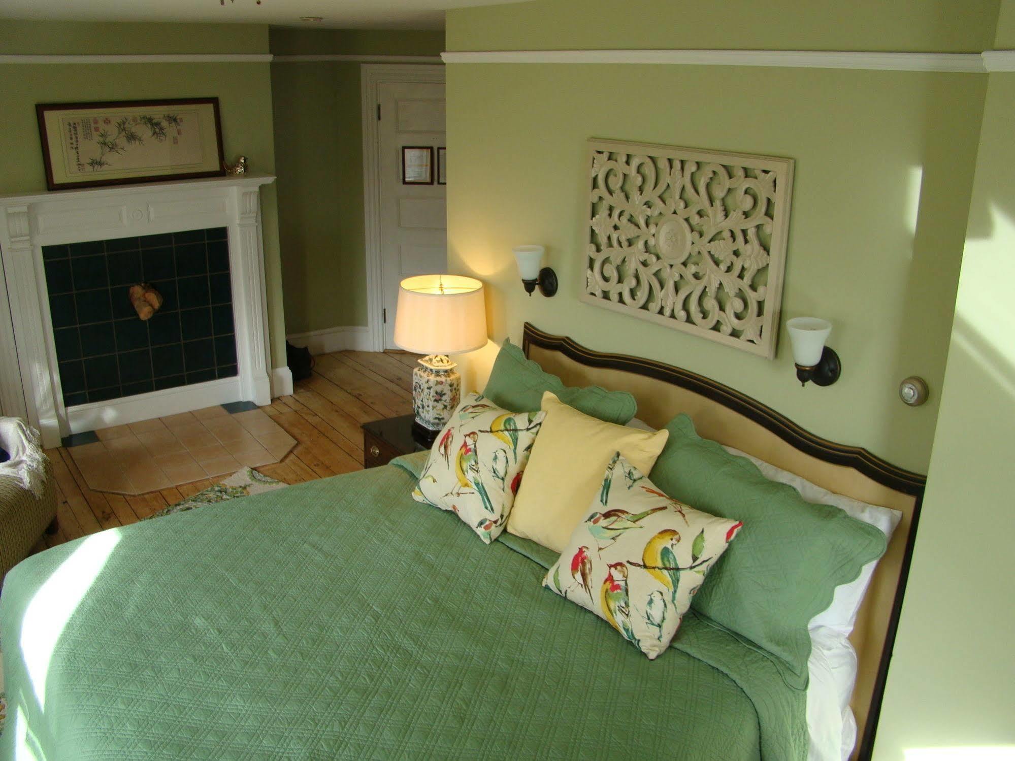 Belfast Breeze Inn Экстерьер фото